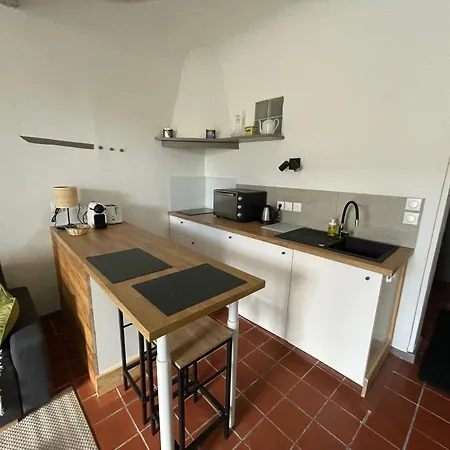 Apartment Avec Balcon Sur Cour Aix-en-Provence